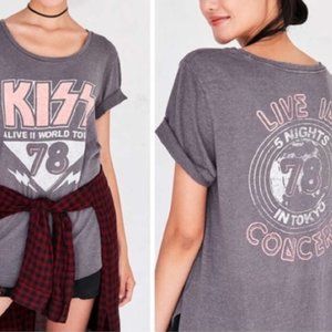 Vintage Junk Food Kiss Tour Shirt size S!!